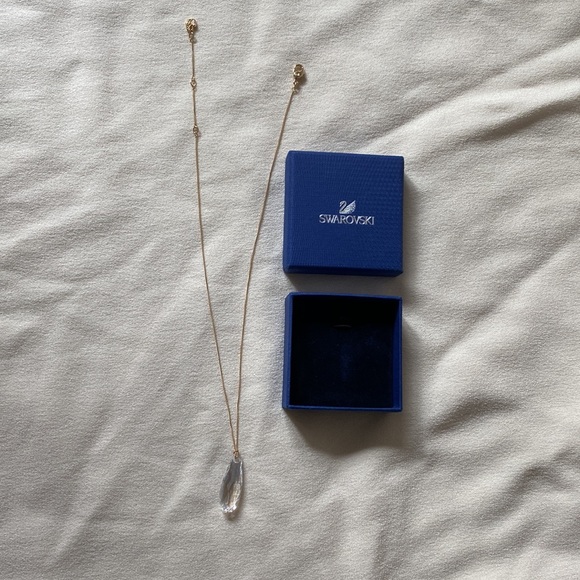 Swarovski Teardrop Gold Necklace - Picture 7 of 8